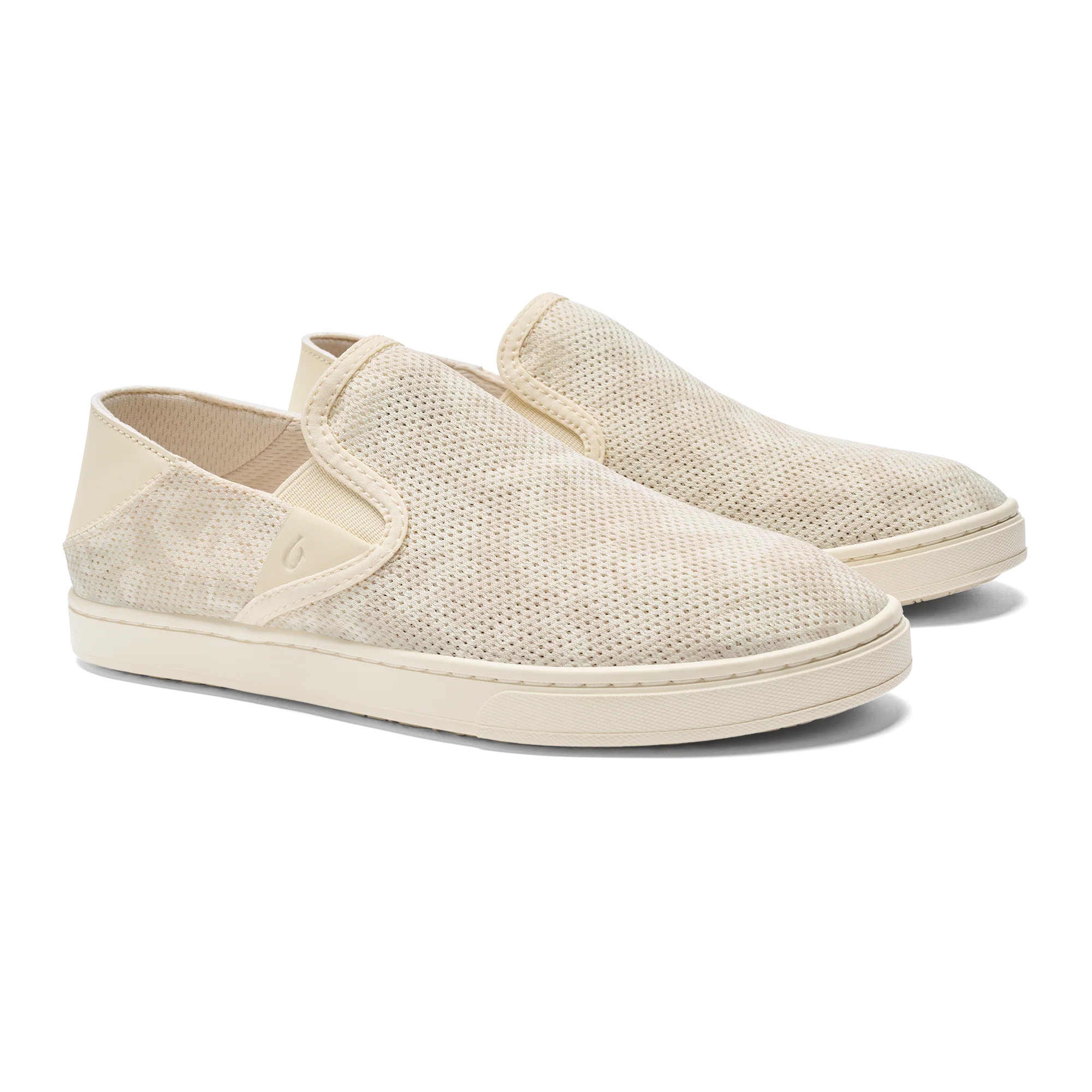 Pehuea Puka / White